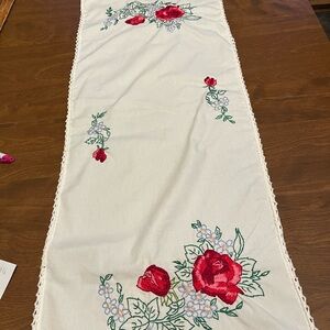 Vintage  Floral Table Runner with Red Roses